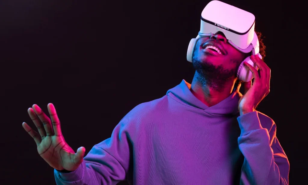 سفر به دنیای مجازی در قلب مشهد: تجربه واقعیت مجازی در هتل گلدن پالاس