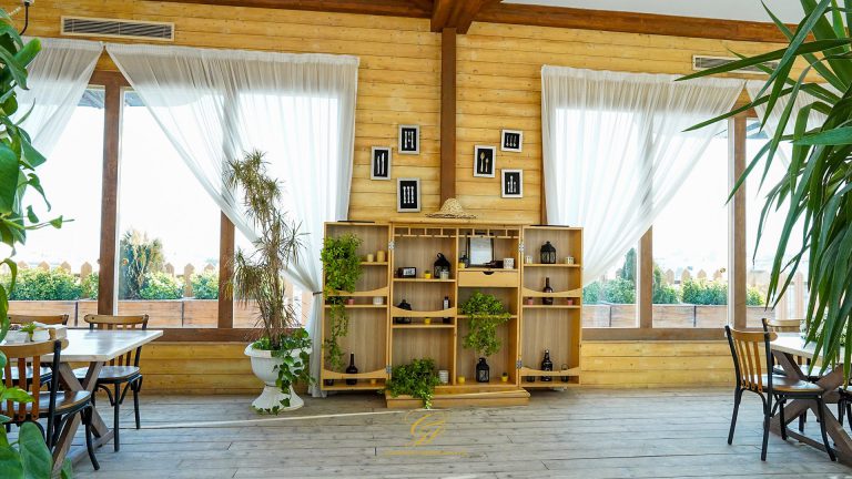 گلدن فارم در هتل 5 ستاره گلدن پالاس مشهد