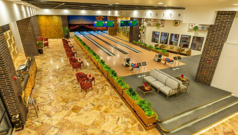 بولینگ در مشهد: تجربه‌ای متفاوت در مجموعه تفریحی گلدن کلاب