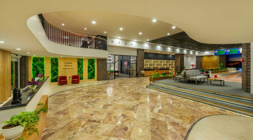 صخره‌نوردی در مشهد تجربه هیجان انگیز در مجموعه تفریحی گلدن کلاب