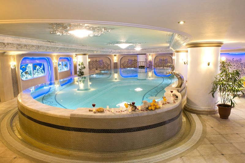 بهترین استخر خانوادگی در مشهد