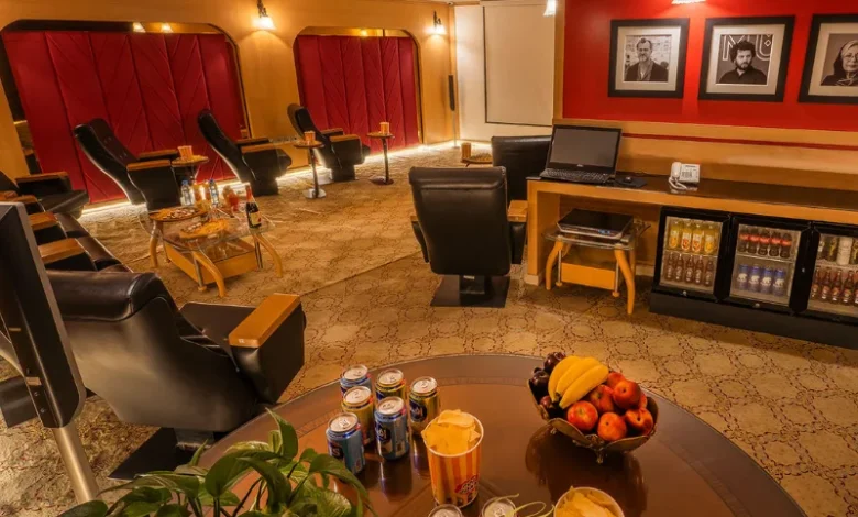 سینمای مخفی مشهد که هیچ کس از وجودش خبر ندارد!